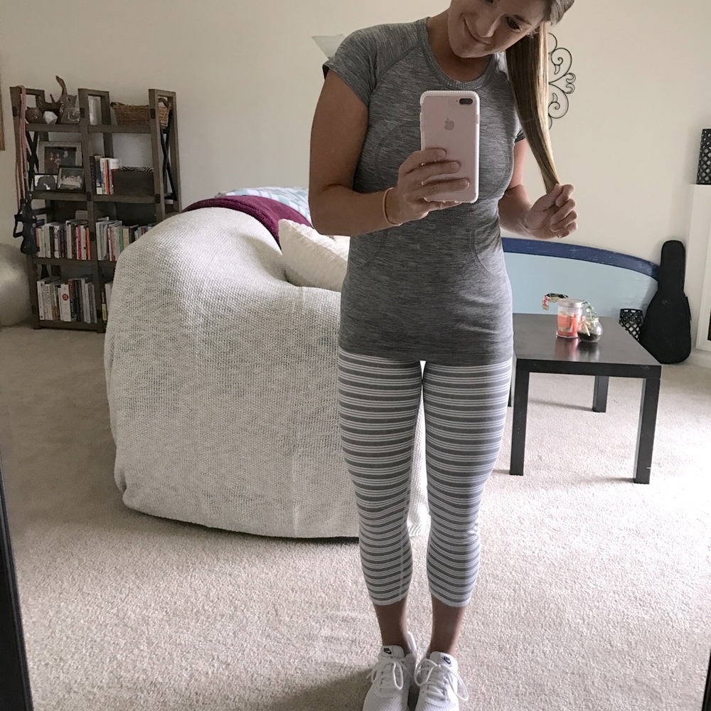 Athleta Gray & White Striped Capri Leggings